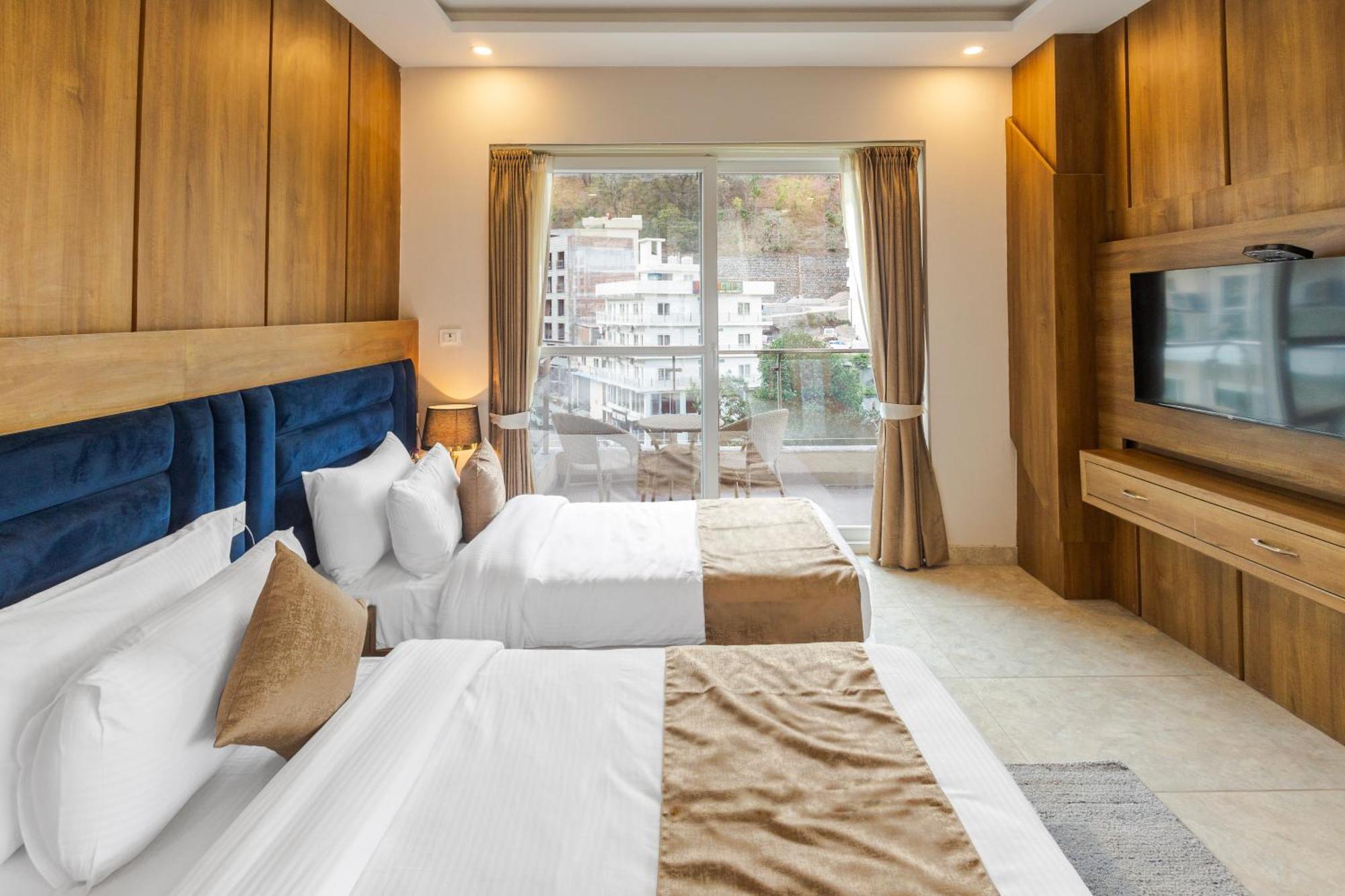 Stone Wood Hotel, Рішикеш Екстер'єр фото