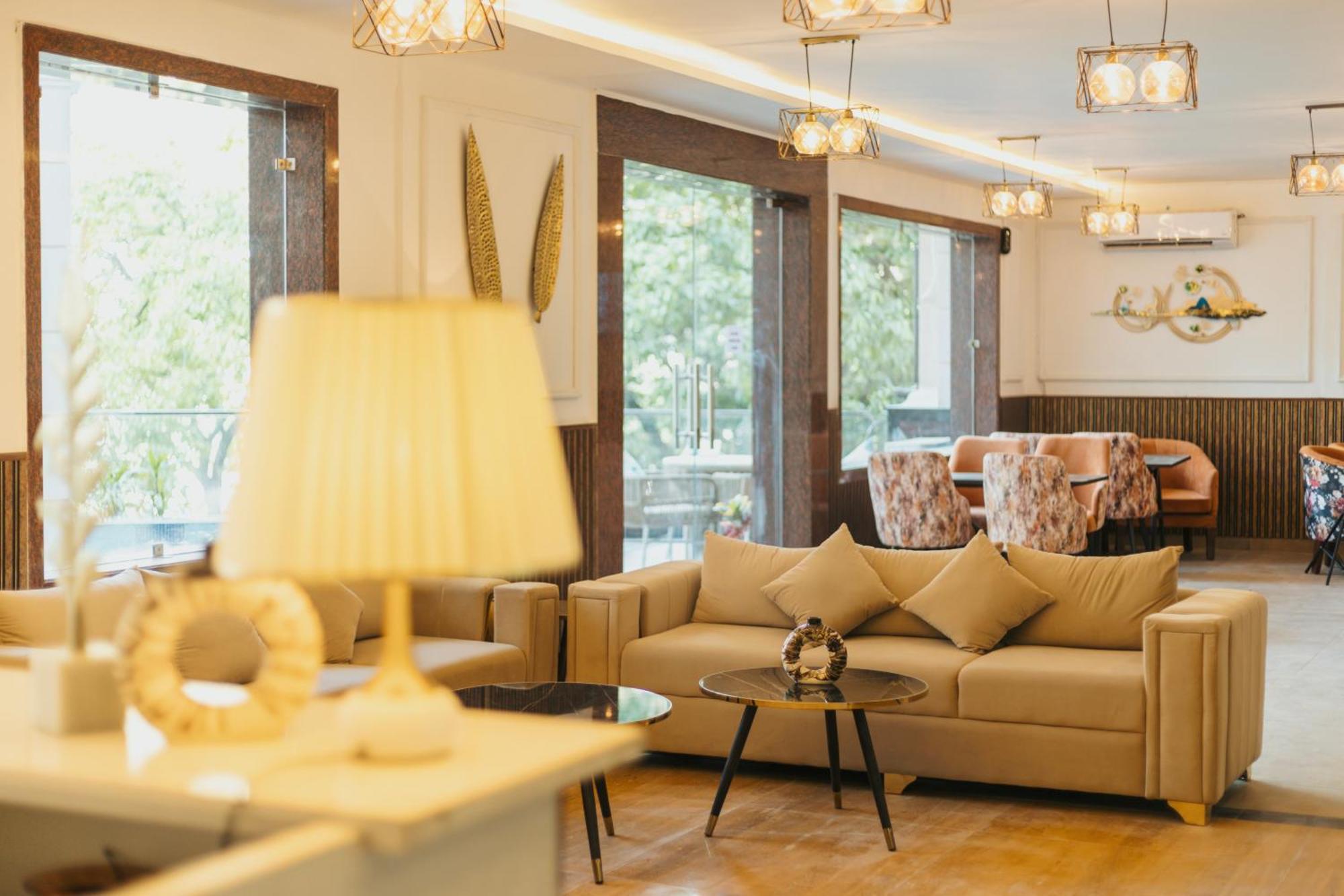Stone Wood Hotel, Рішикеш Екстер'єр фото
